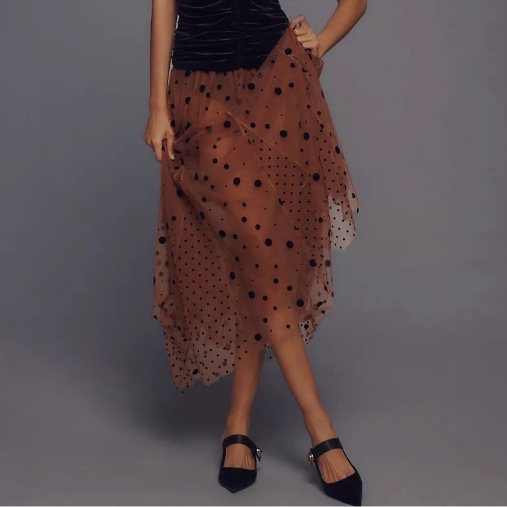 Maeve AnthropologieTulle MIDI Polka Dot flocked brown skirt. Sheet lining.